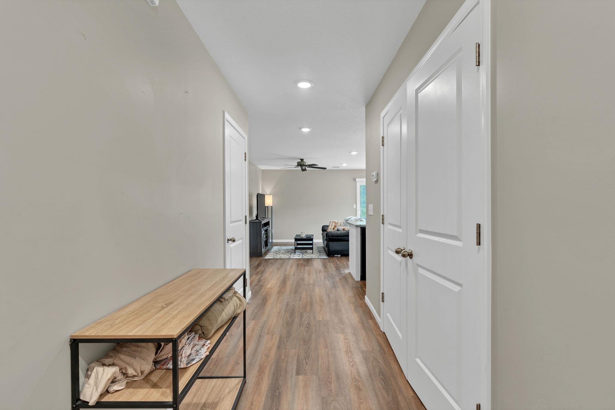 1027-1029 N H St Property Photo 8