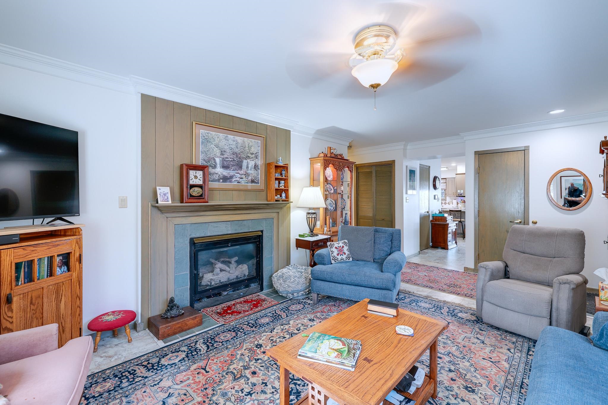 801 Spey Property Photo 5