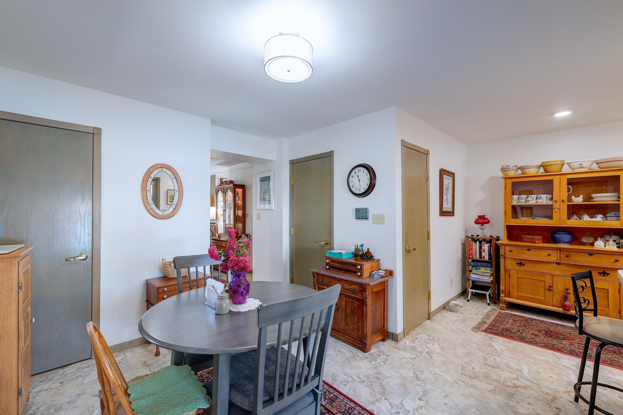 801 Spey Property Photo 8