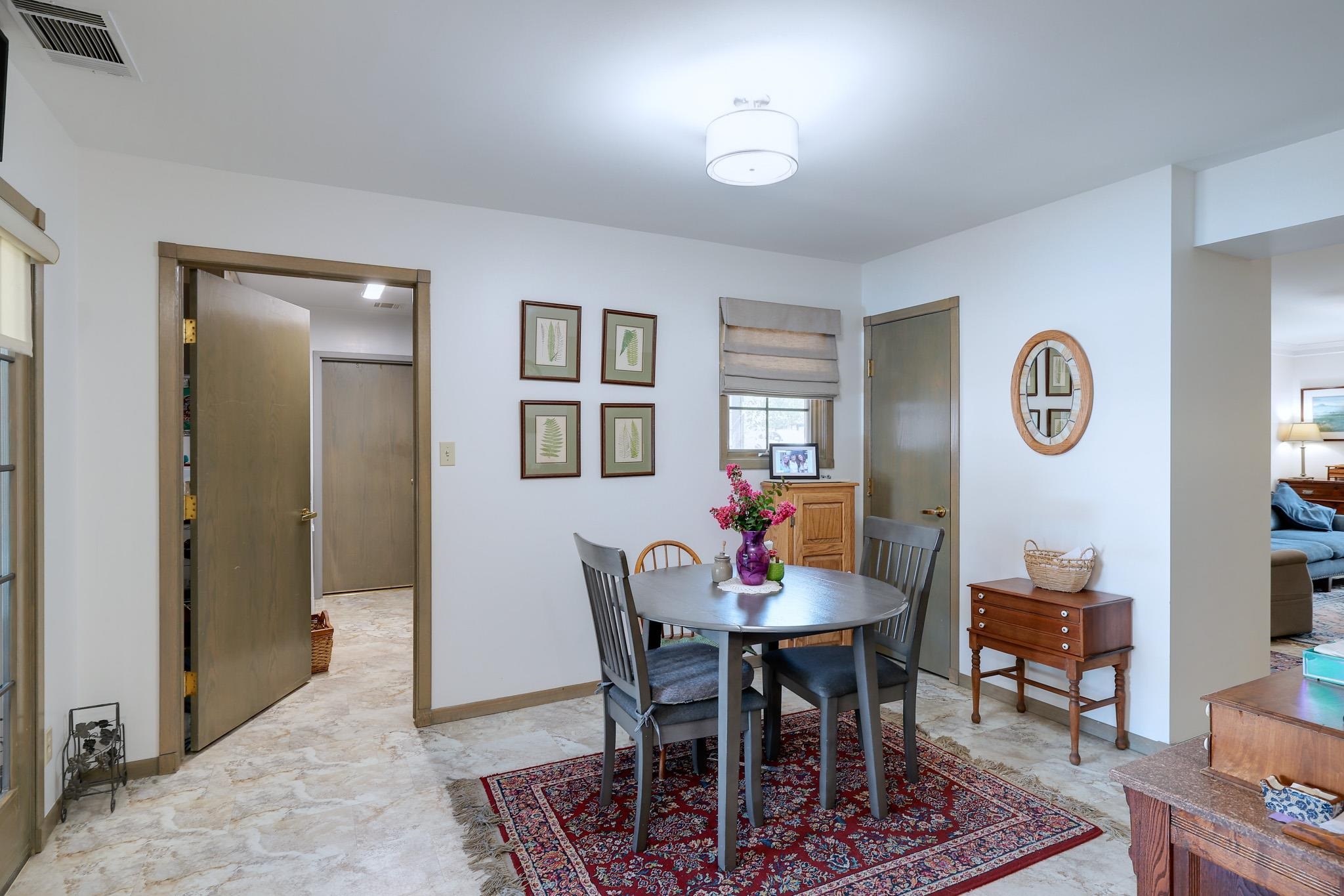 801 Spey Property Photo 9