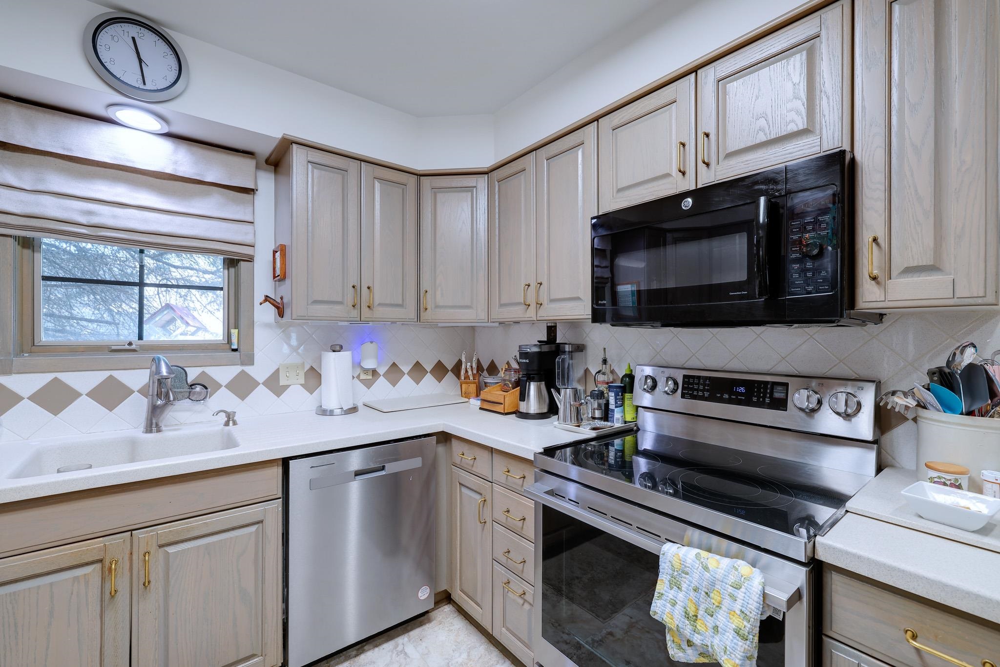 801 Spey Property Photo 10
