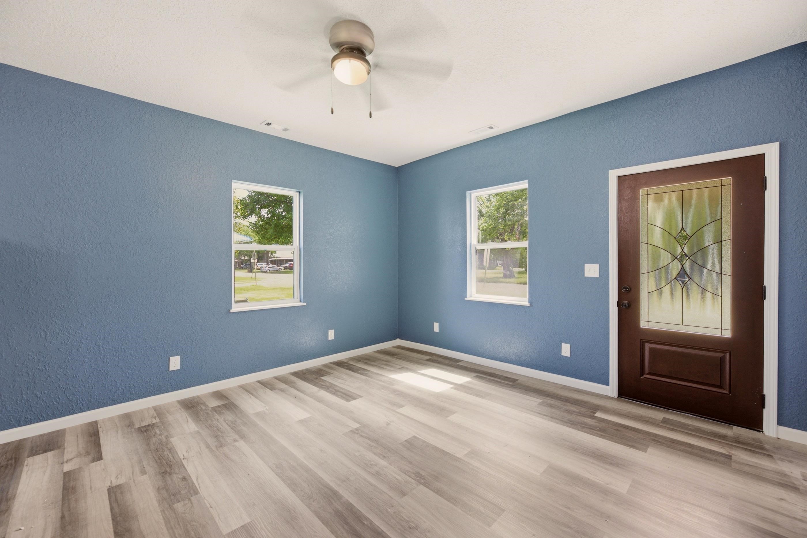 305 S Reno Property Photo 4