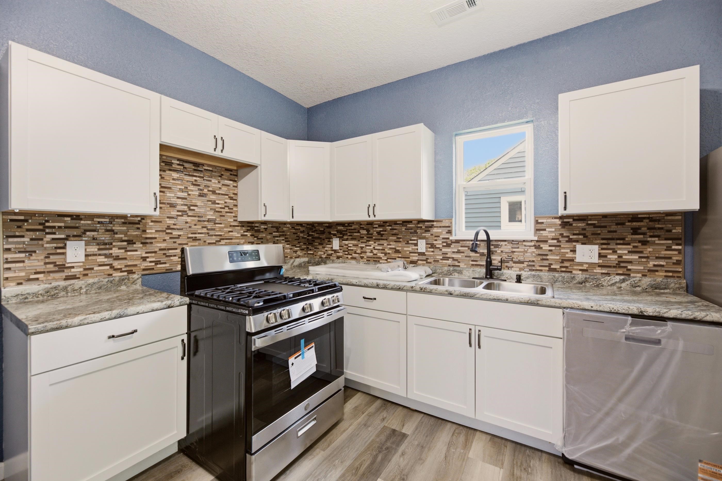 305 S Reno Property Photo 10