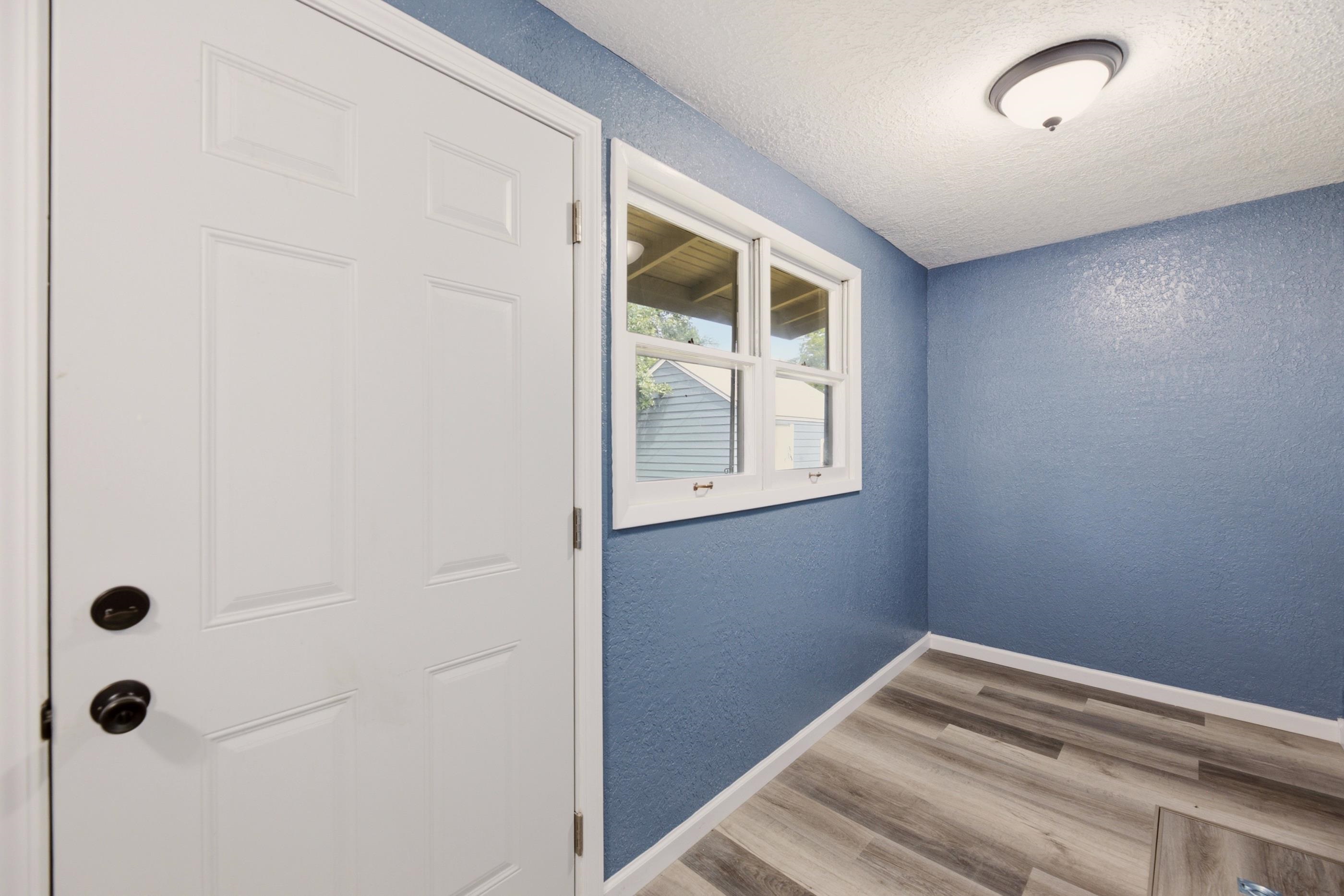 305 S Reno Property Photo 19