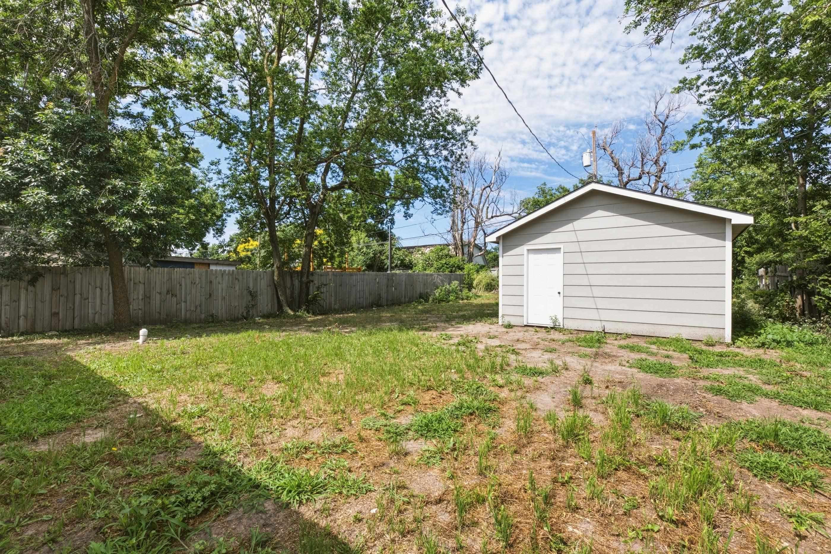 305 S Reno Property Photo 25