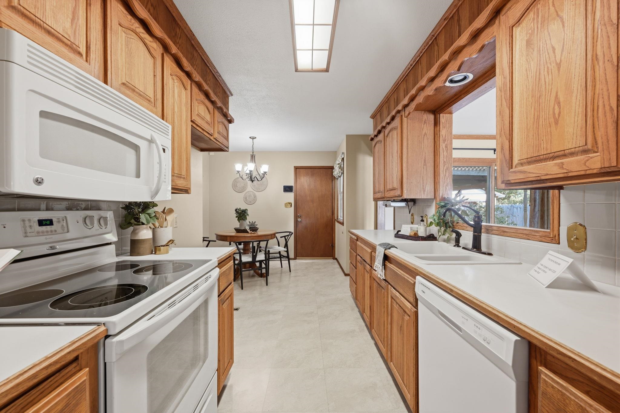 2132 N Mccomas Property Photo 14