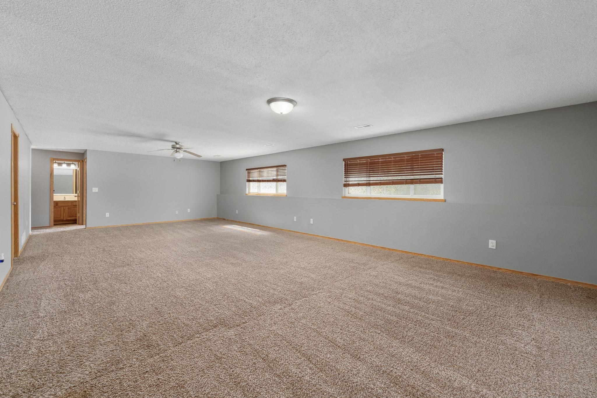 8924 N Ridgewood Property Photo 20