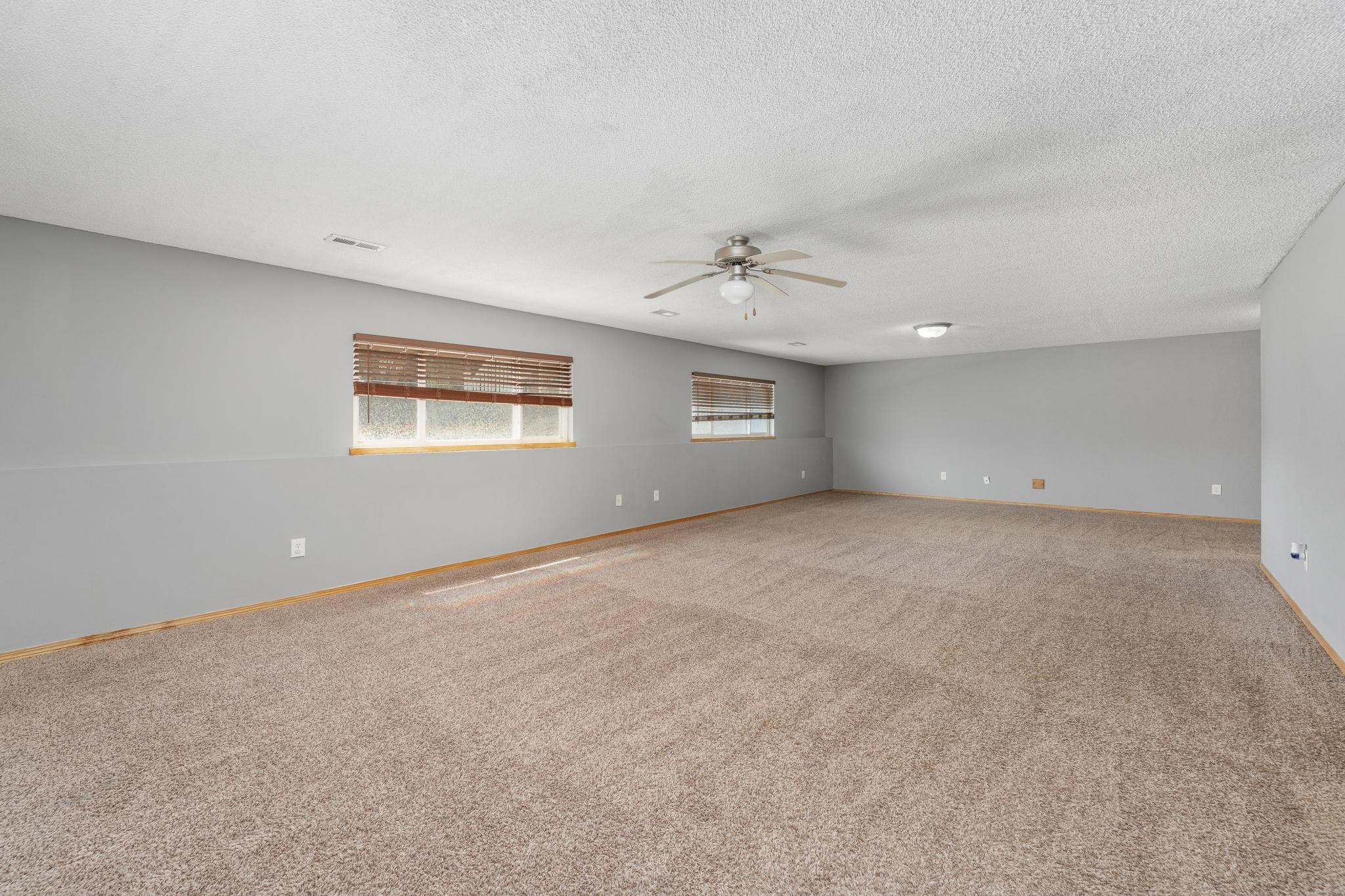 8924 N Ridgewood Property Photo 22
