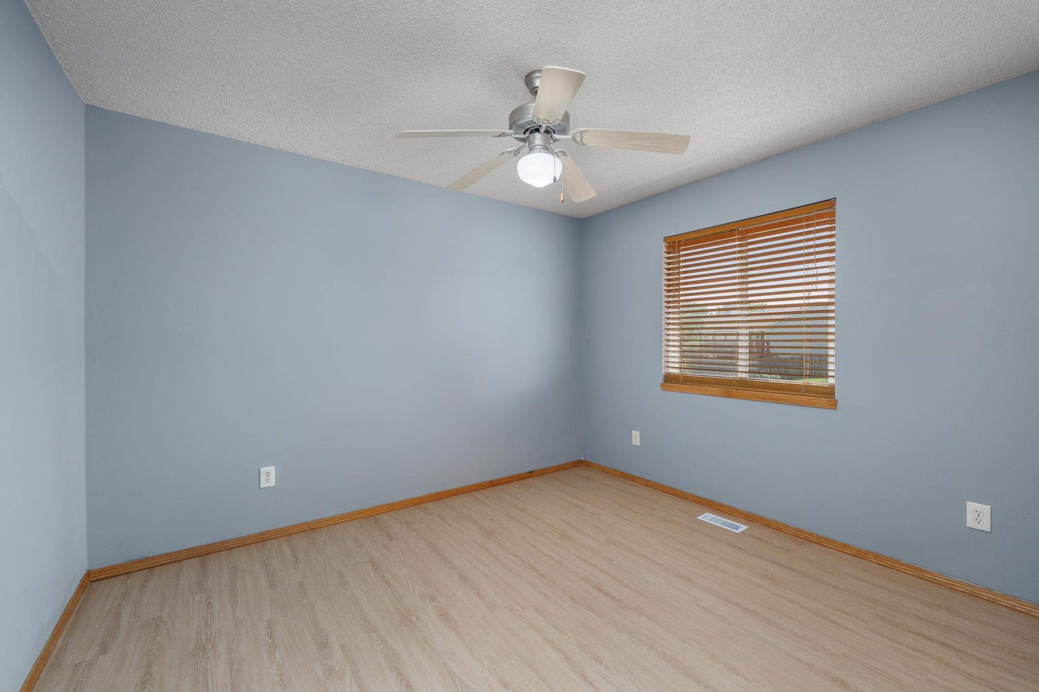 8924 N Ridgewood Property Photo 27