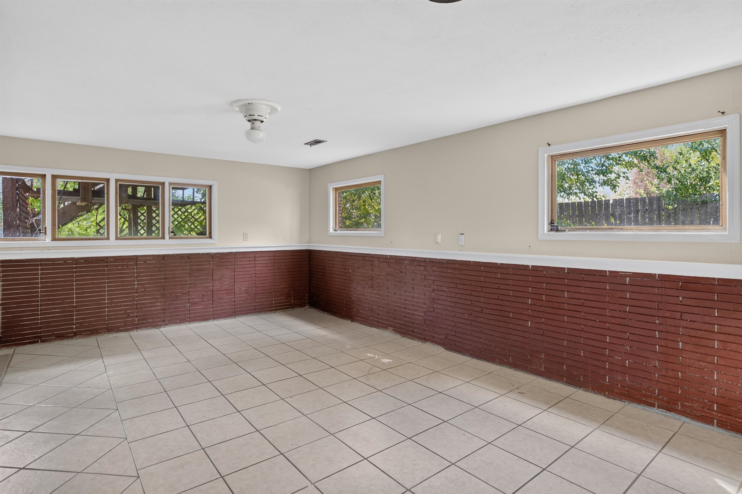 5000 S Kansas Ave Property Photo 26