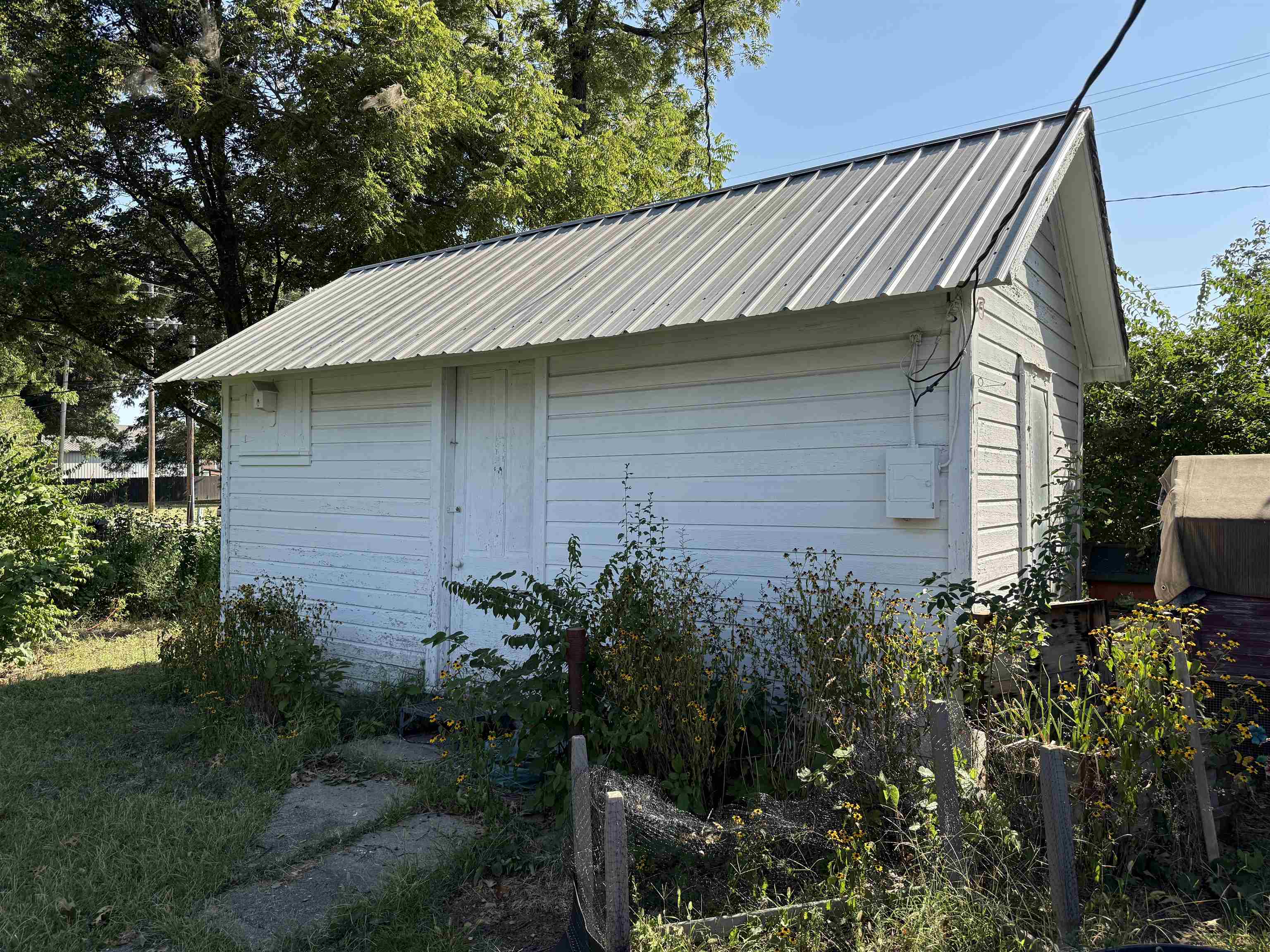 612 N Oak Property Photo 12