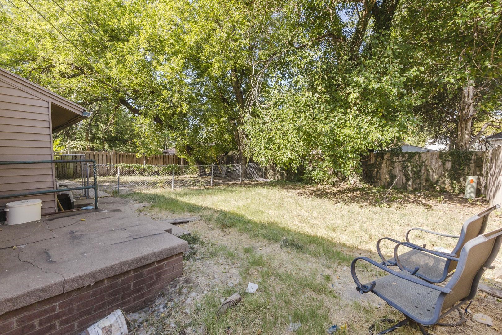 2407 & 2409 S Ellis Property Photo 26