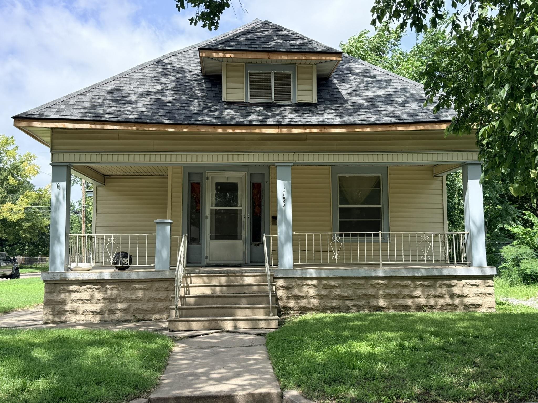 1755 S Wichita St Property Photo 1