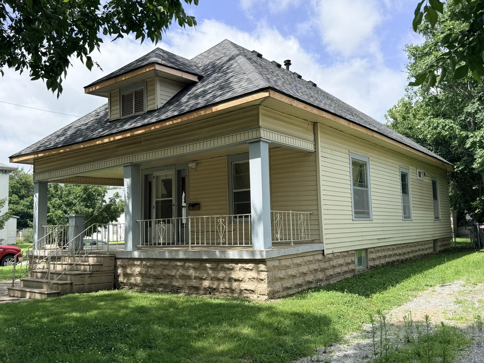 1755 S Wichita St Property Photo 3