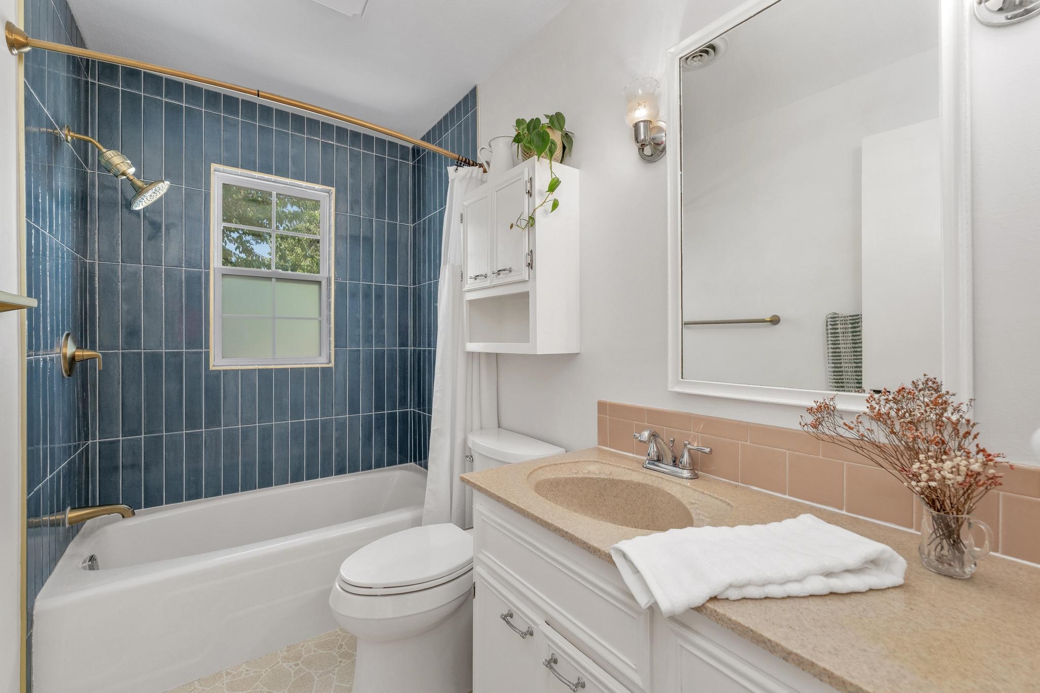 7014 E Magill Ln Property Photo 14