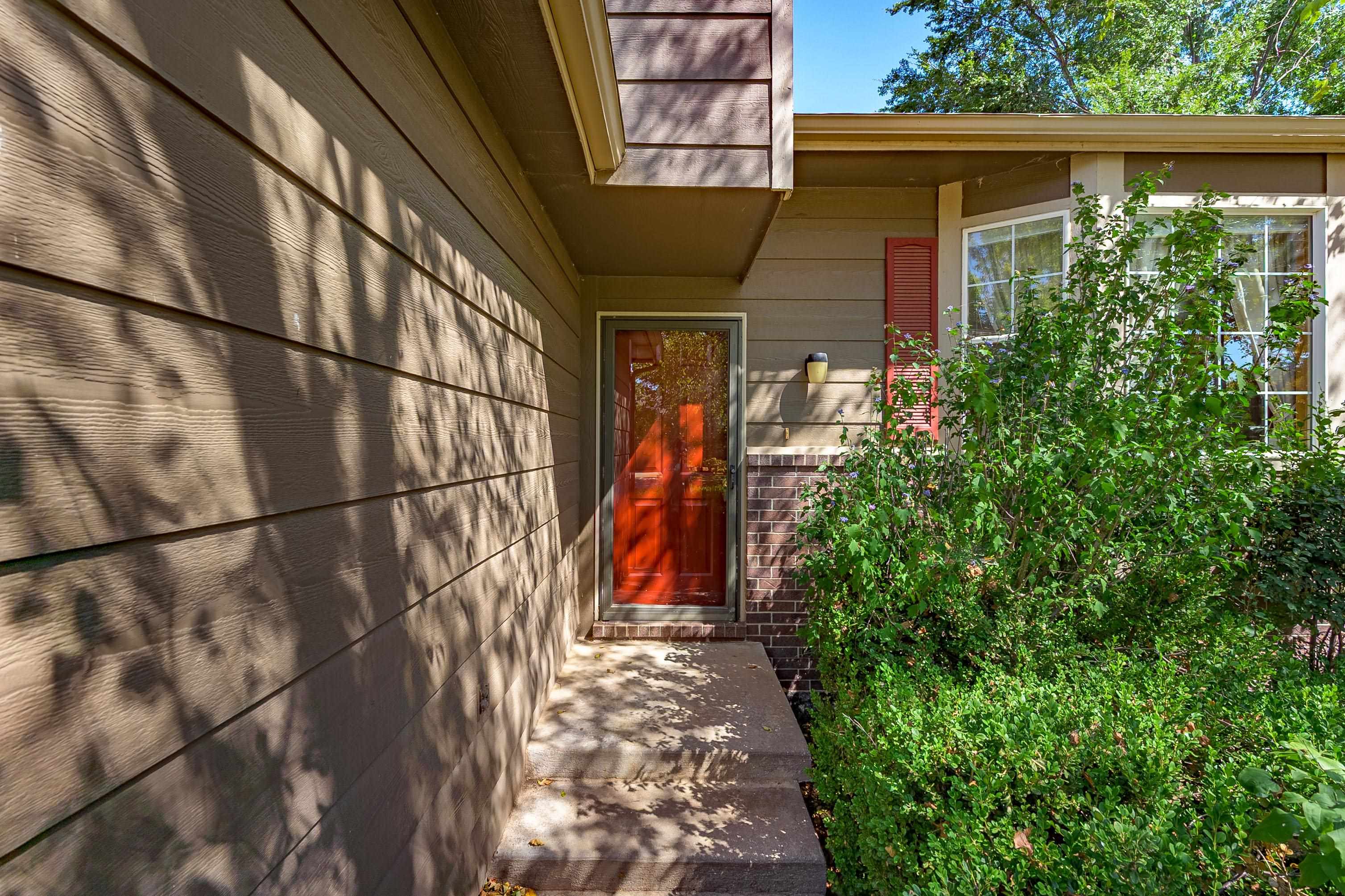 11402 W Lotus St Property Photo 4