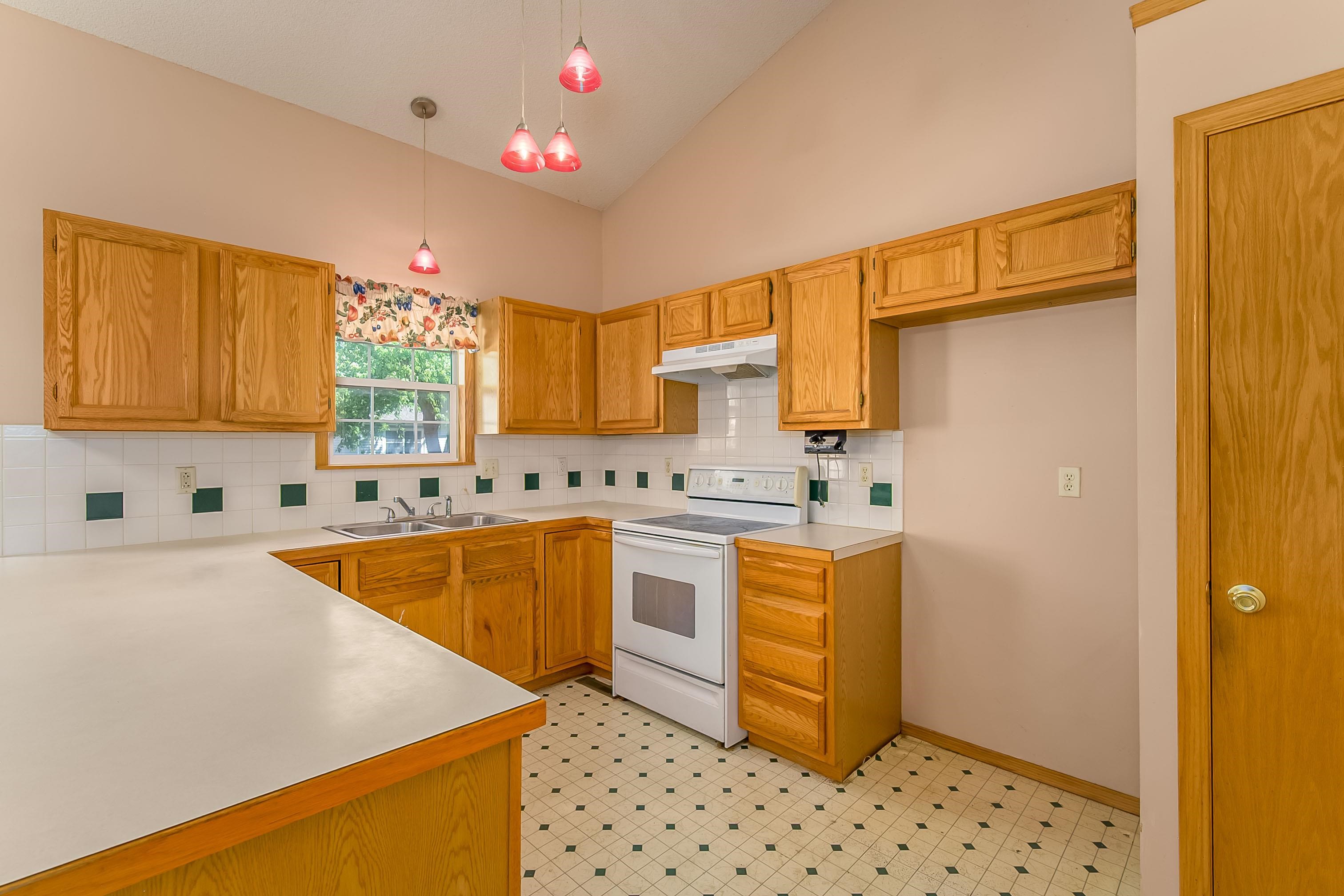 11402 W Lotus St Property Photo 8