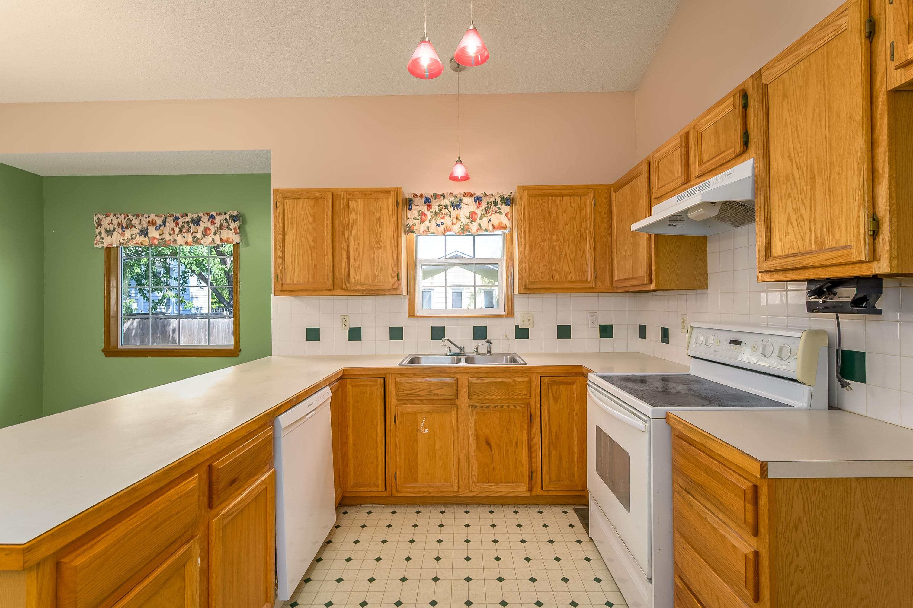 11402 W Lotus St Property Photo 9