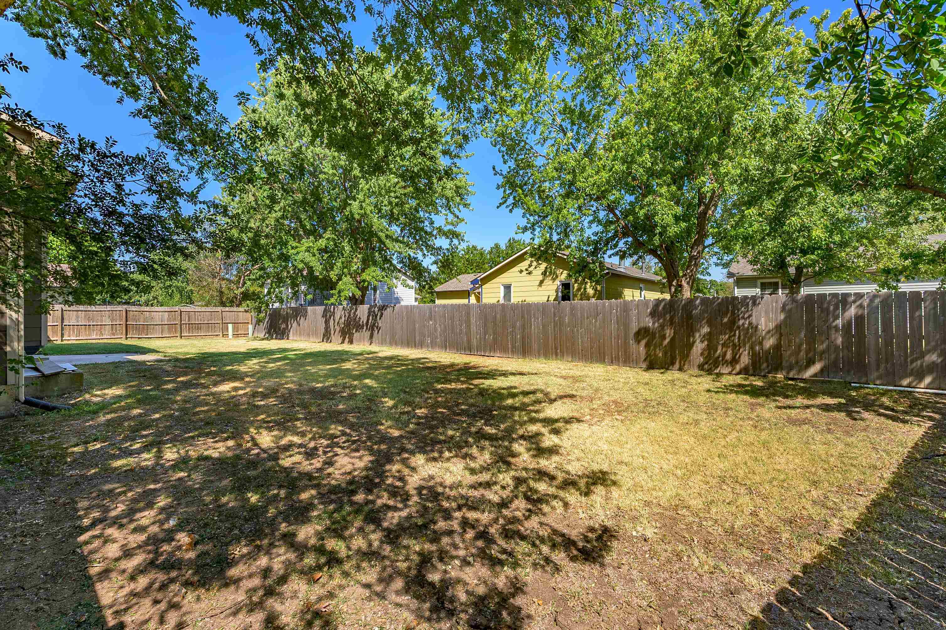 11402 W Lotus St Property Photo 36