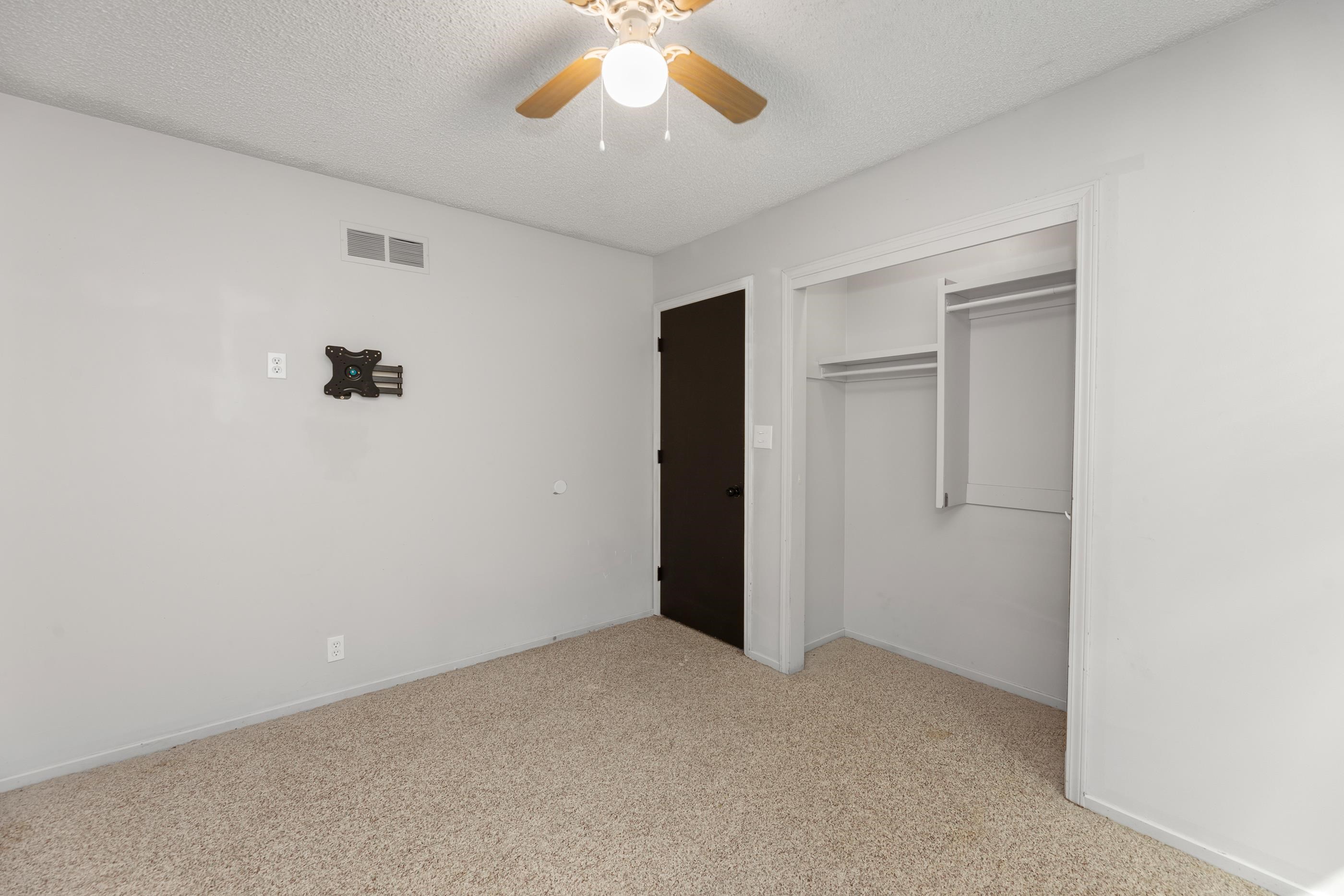 4303 Sequoia St Property Photo 20
