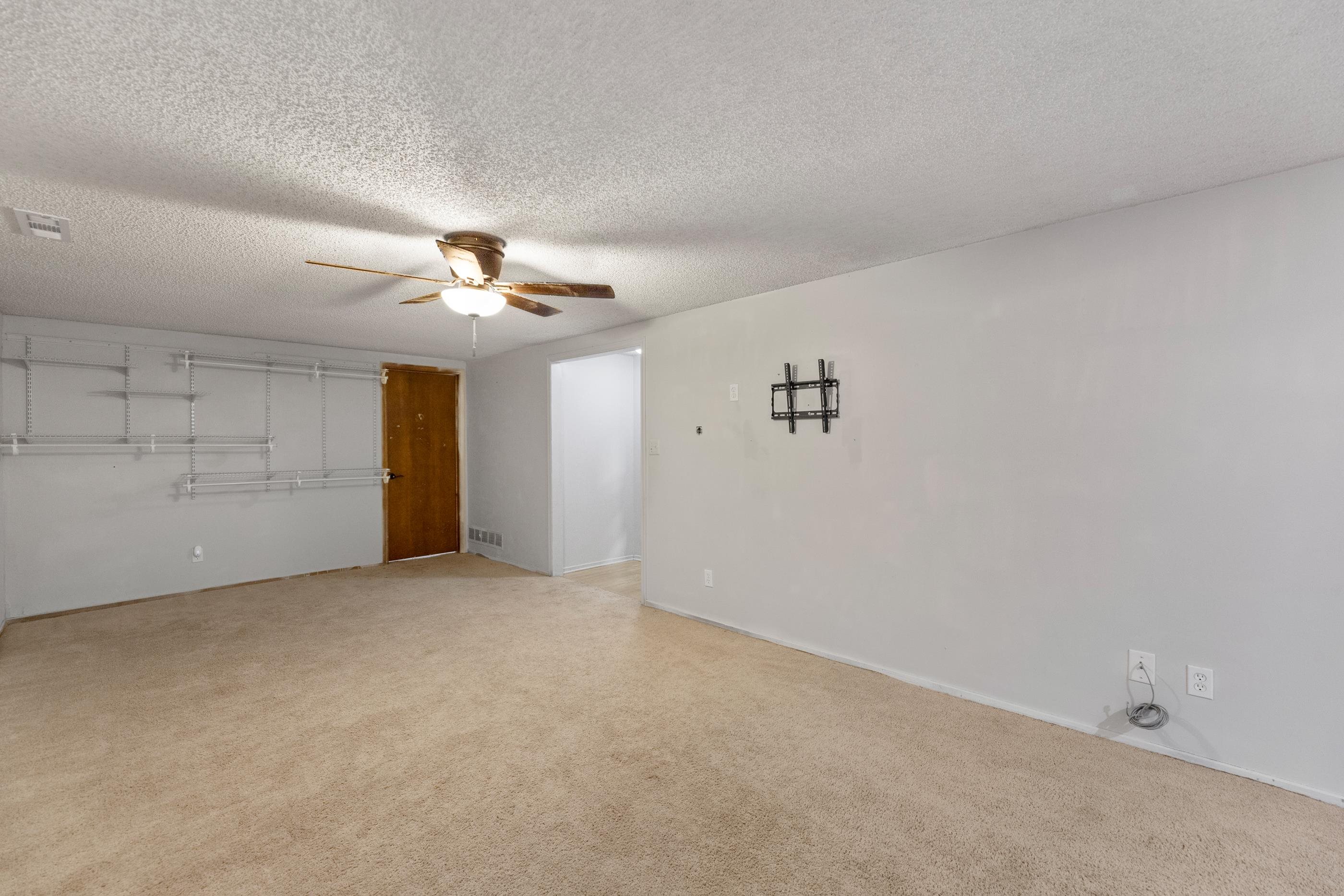 4303 Sequoia St Property Photo 24