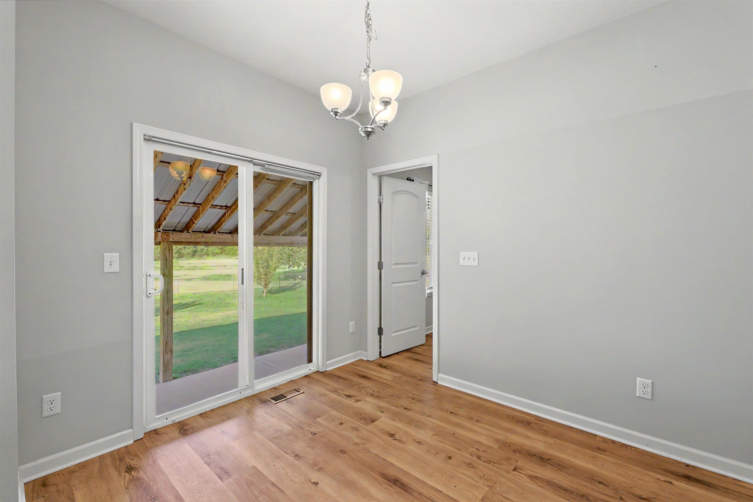 1229 S Ward Property Photo 6