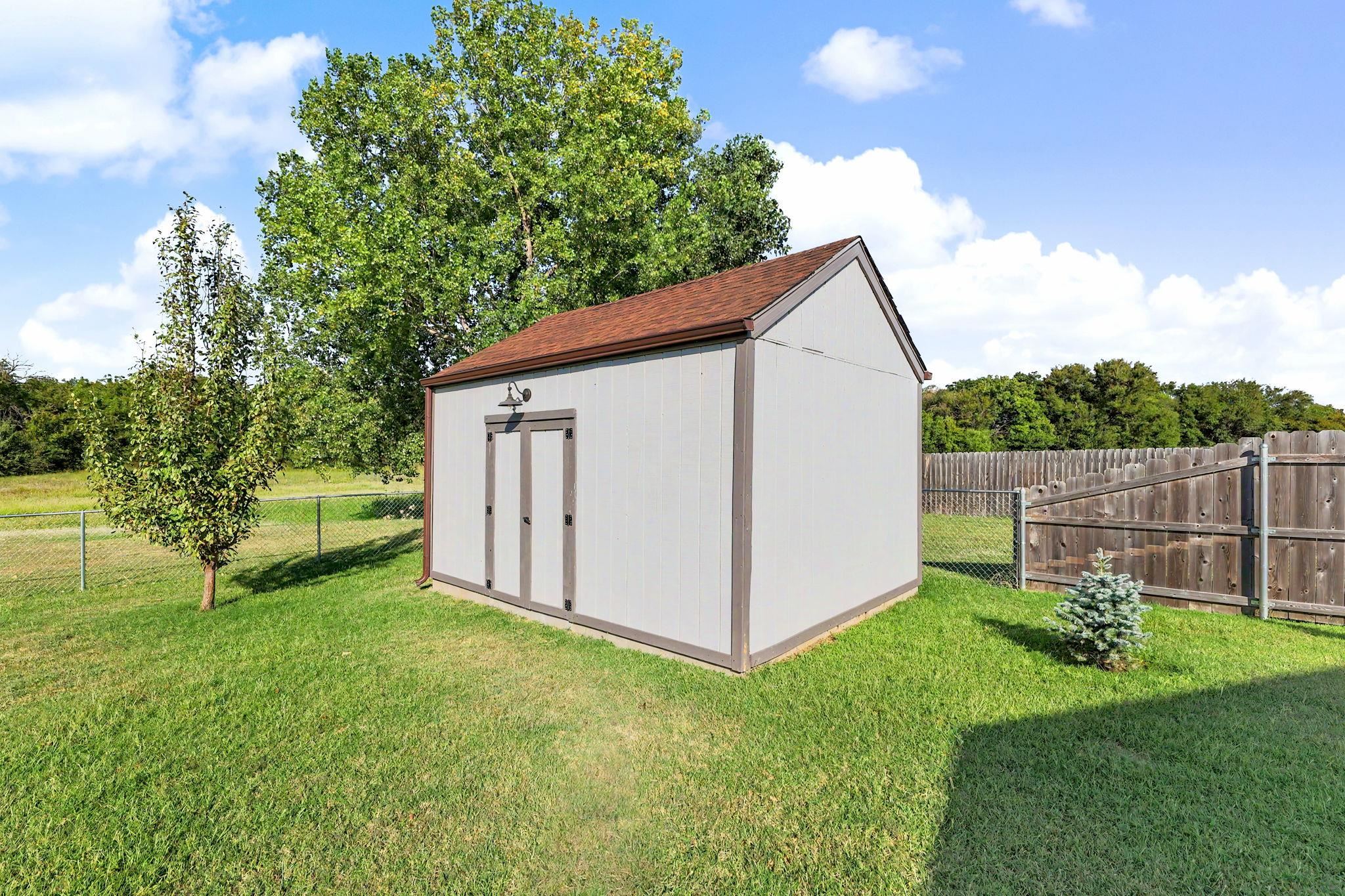 1229 S Ward Property Photo 28