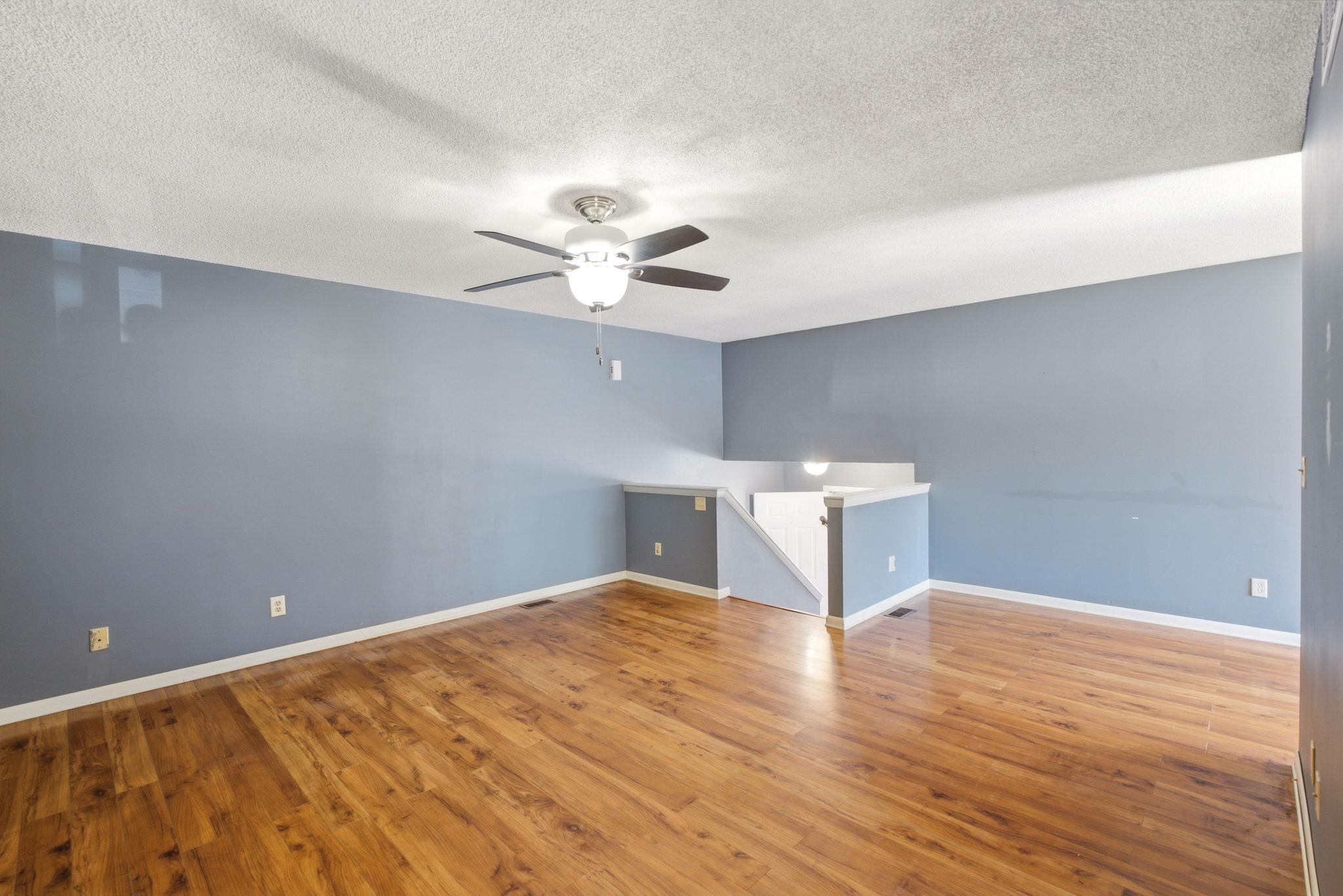 105 N Osage Rd Property Photo 7