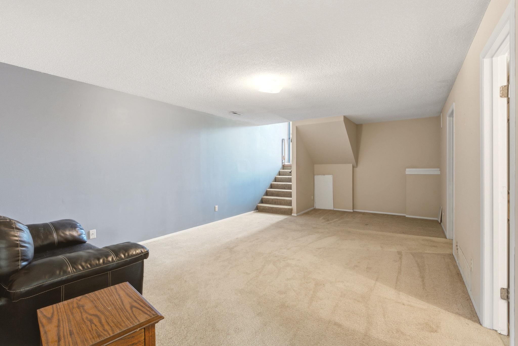 105 N Osage Rd Property Photo 16