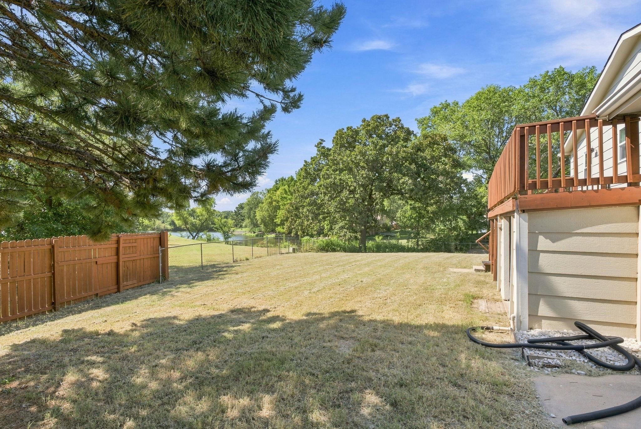 105 N Osage Rd Property Photo 28