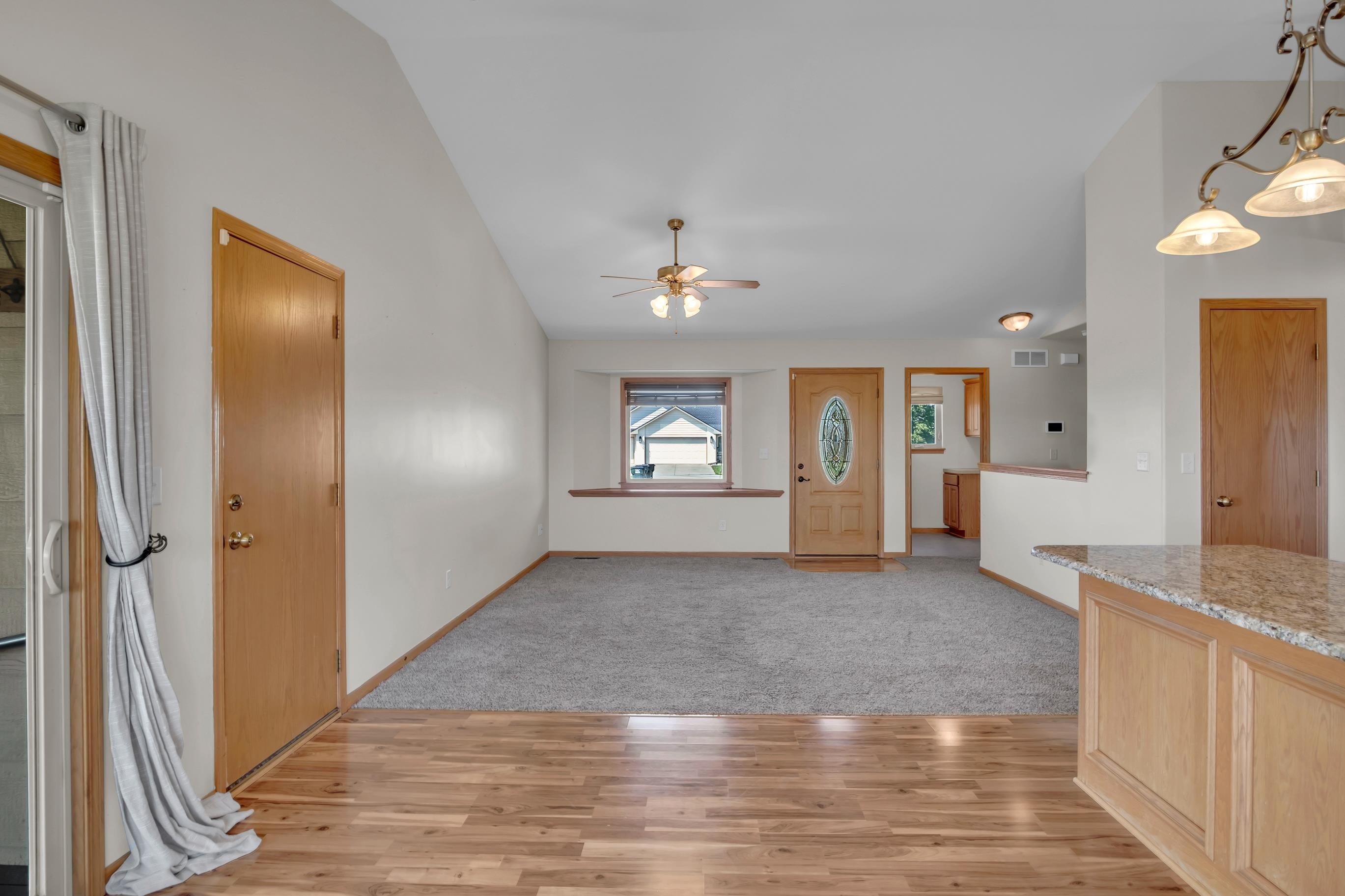 1436 Main St Property Photo 10