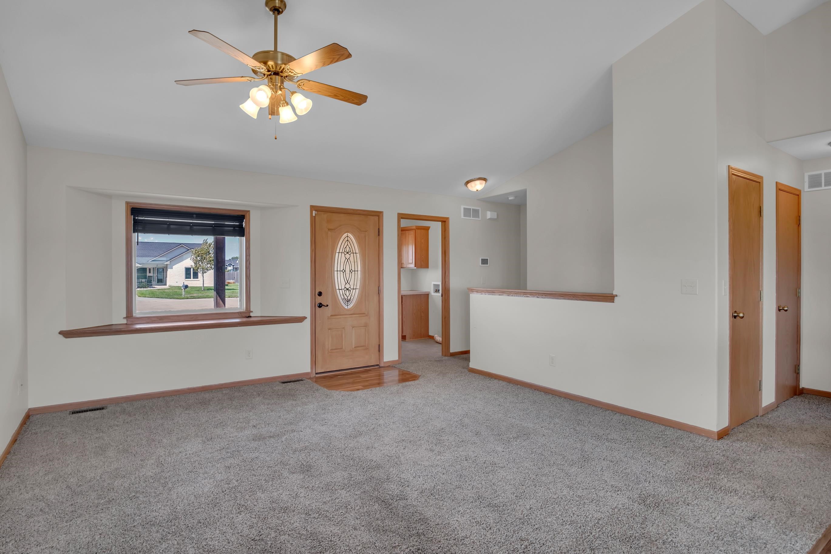 1436 Main St Property Photo 15