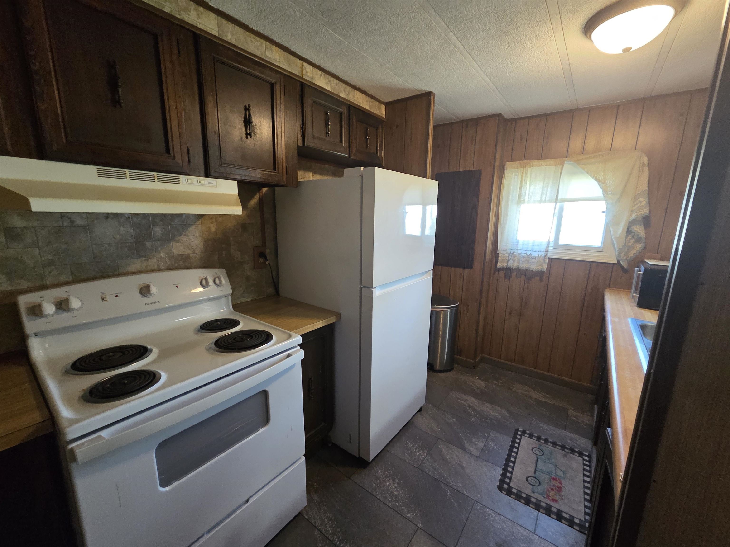 7508 W Frontier St Property Photo 4
