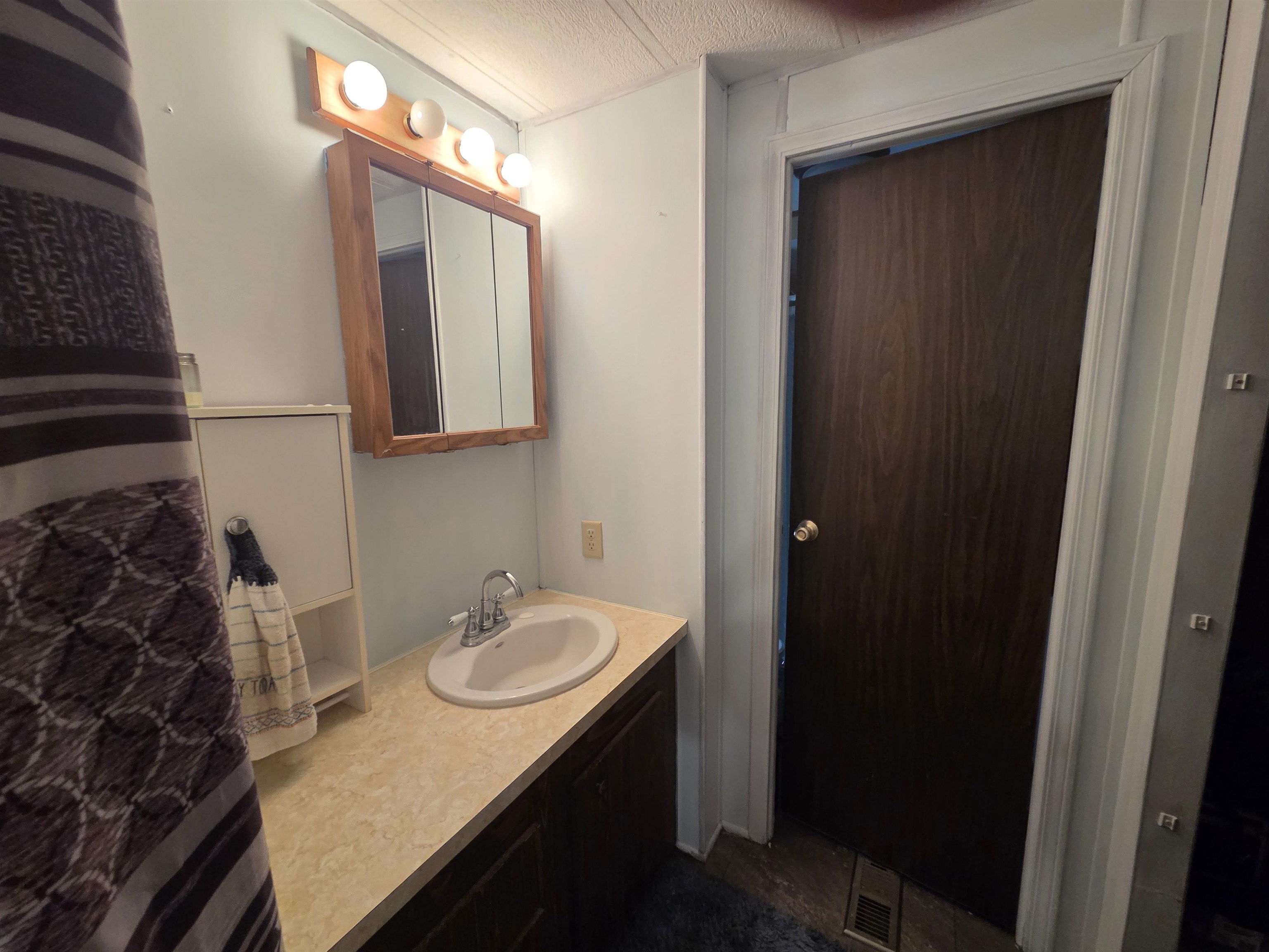 7508 W Frontier St Property Photo 11