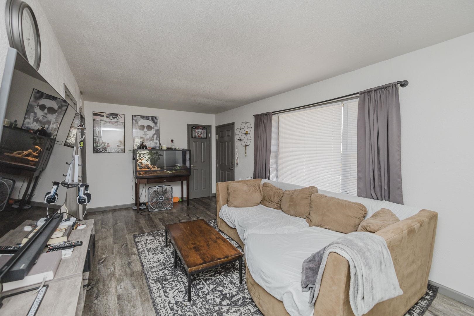 3123 W Kay Property Photo 6