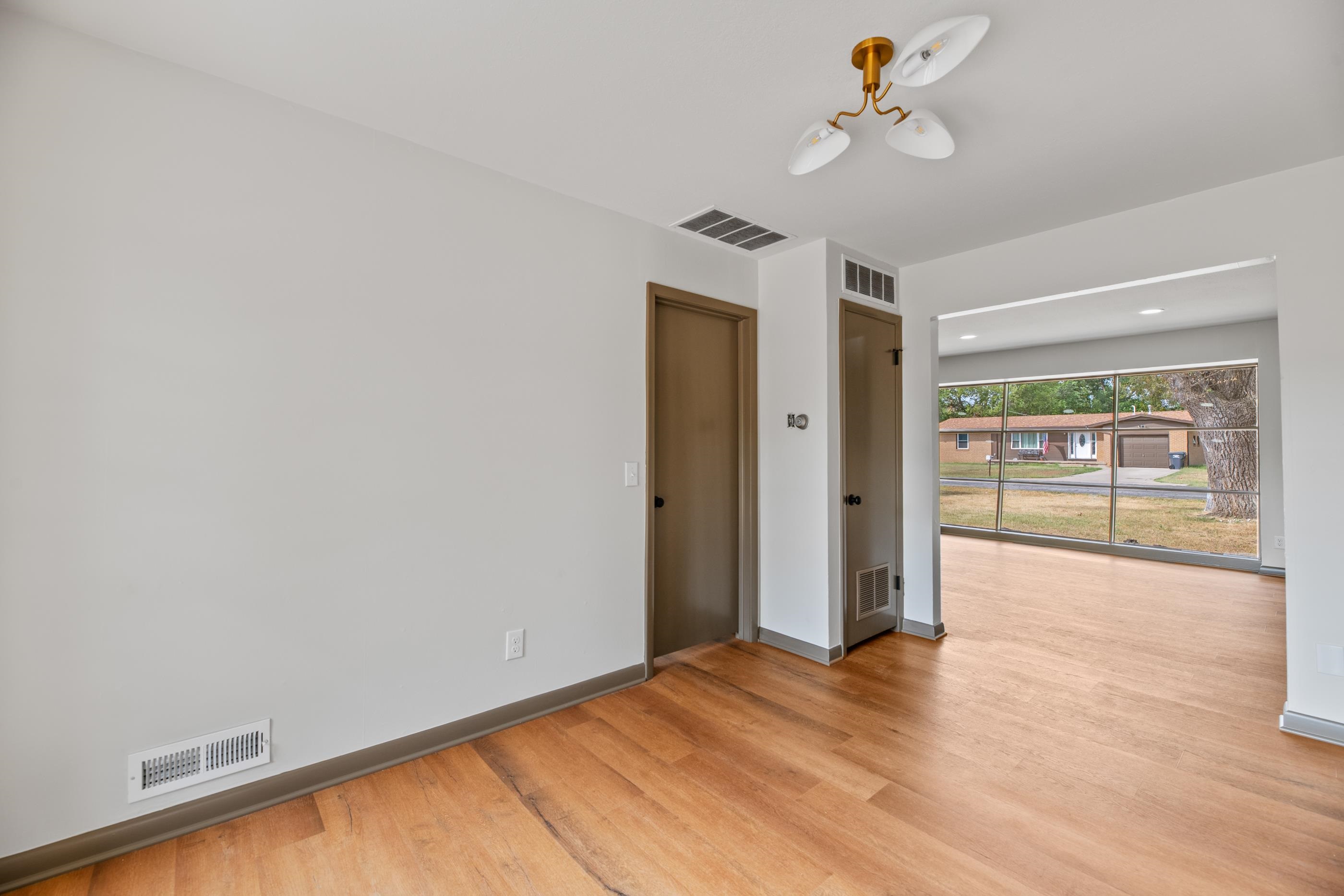 2840 N Halstead St Property Photo 9