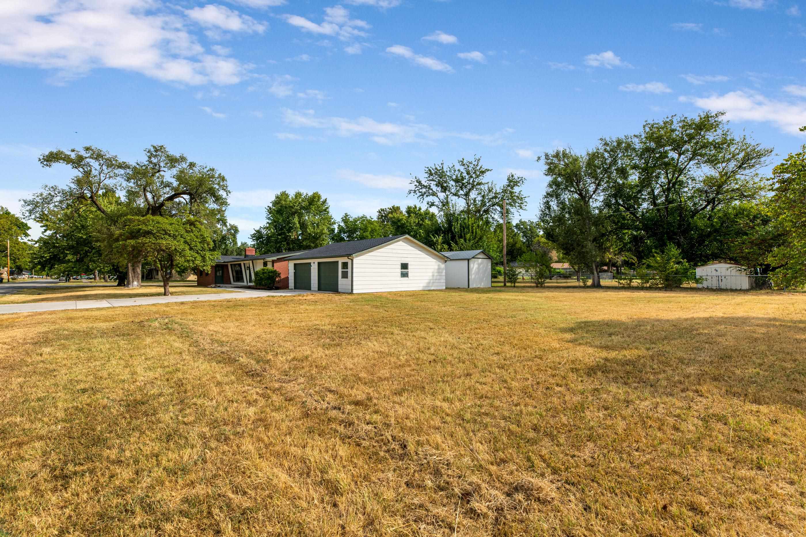 2840 N Halstead St Property Photo 34