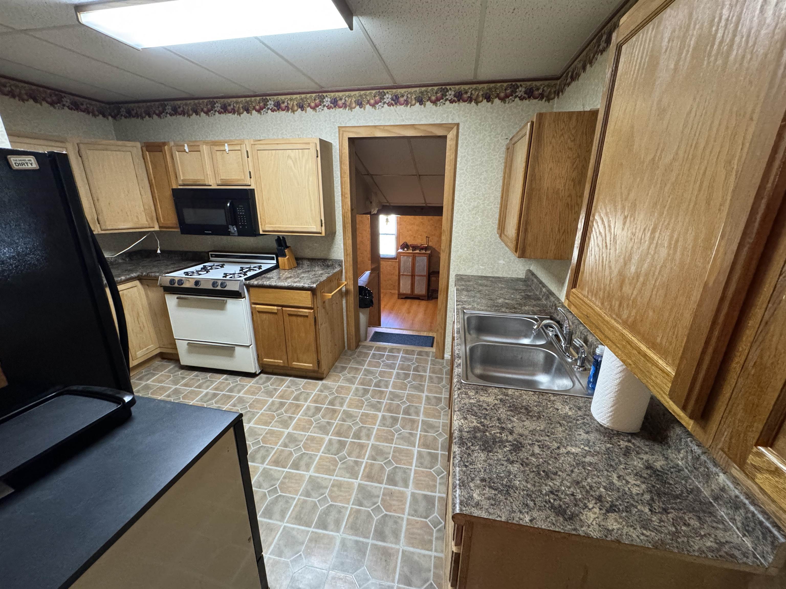 410 N Sycamore Property Photo 6