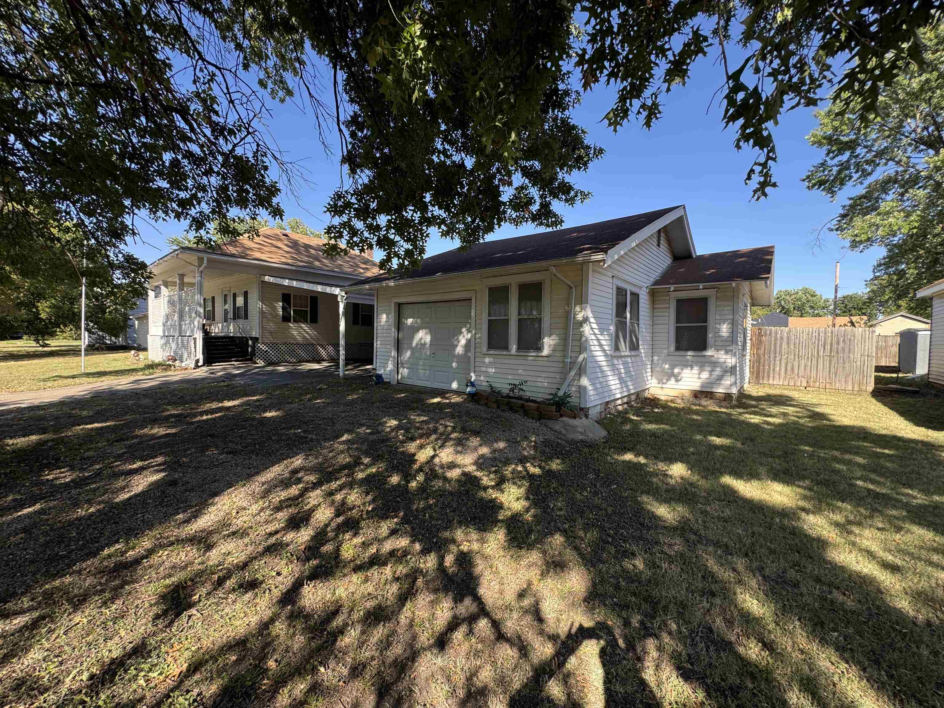 410 N Sycamore Property Photo 29