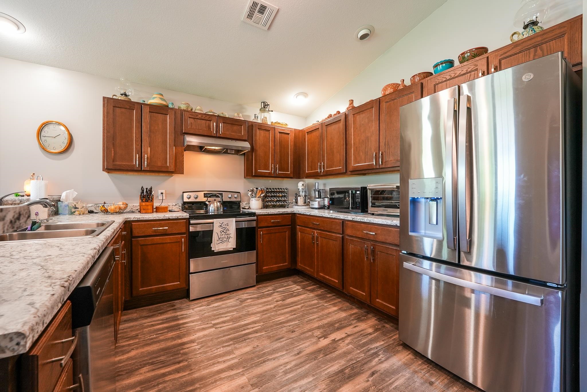 1108 N Main Property Photo 11