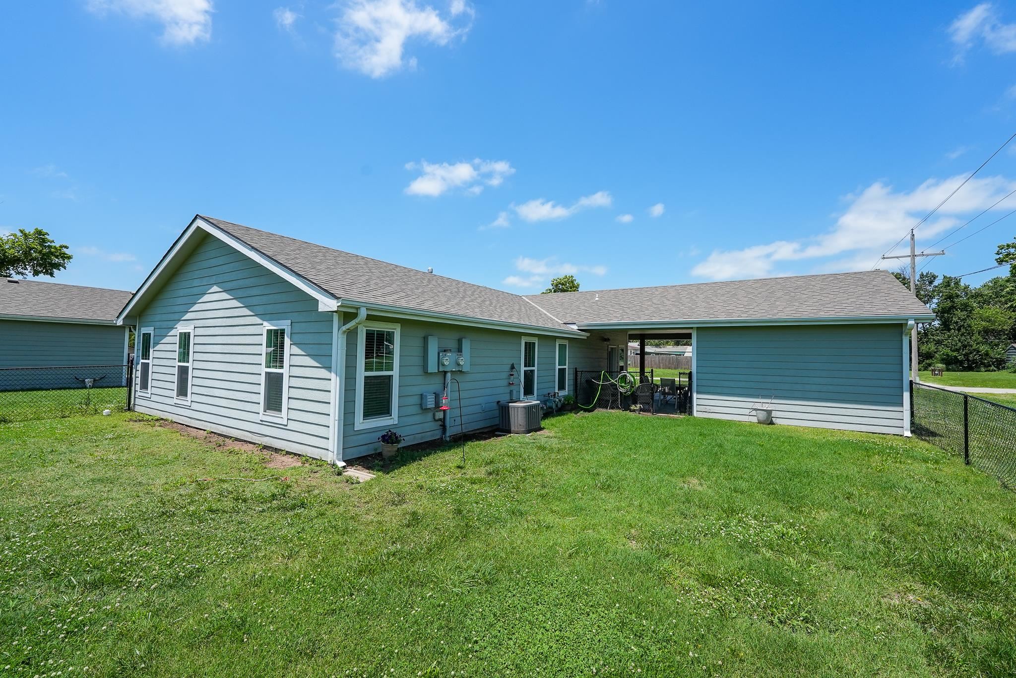 1108 N Main Property Photo 25