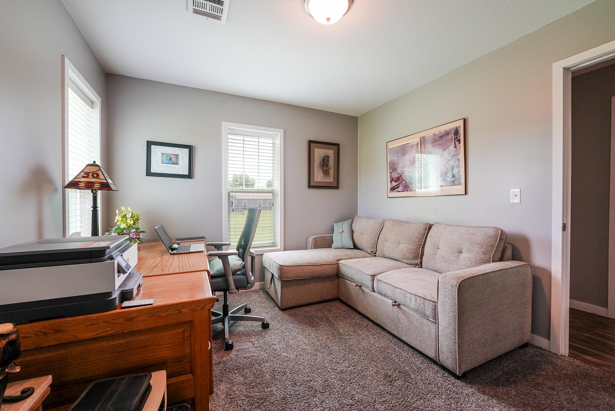 1122 N Main Property Photo 18