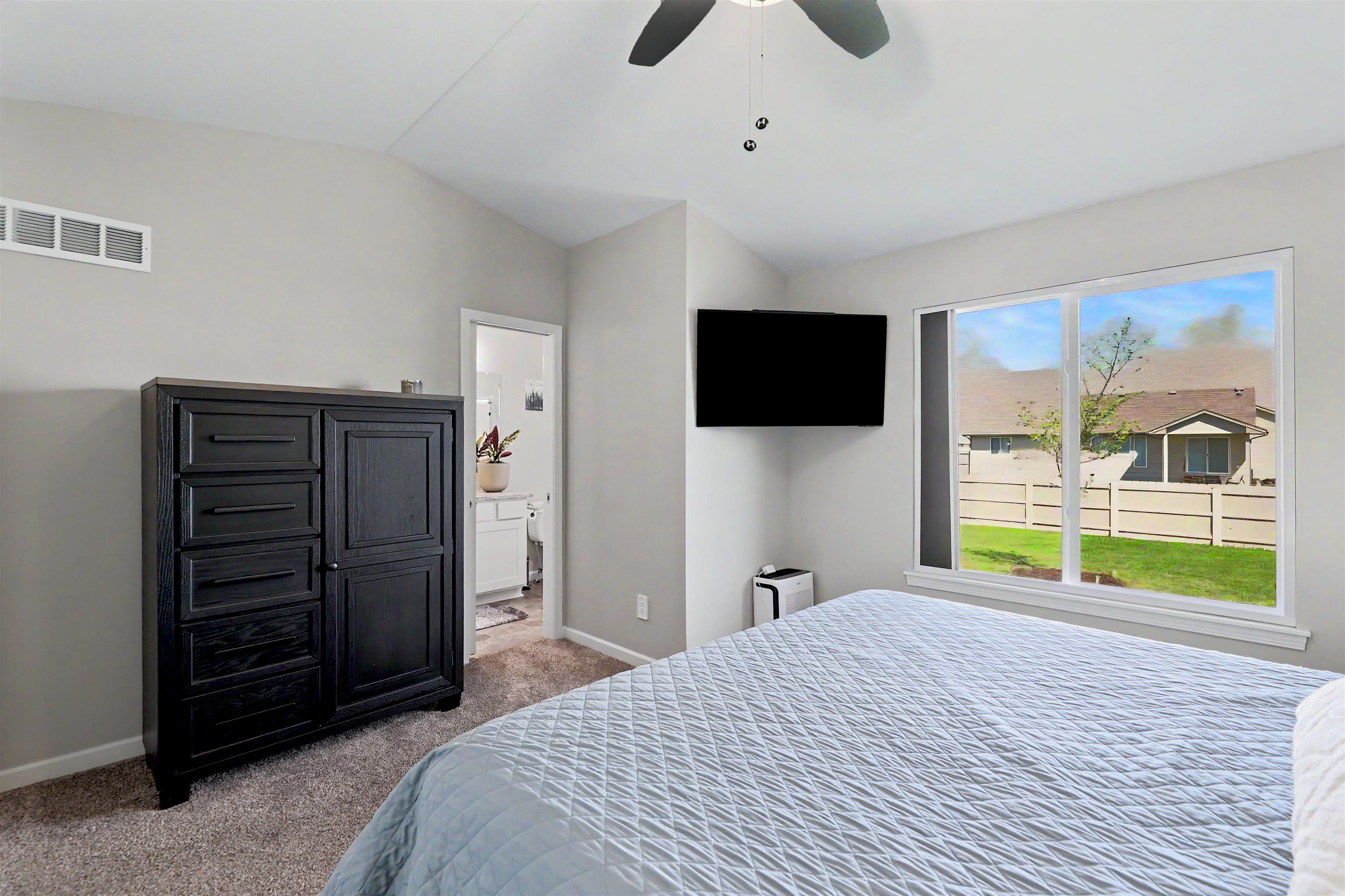 4368 N Rutgers Cir. Property Photo 14