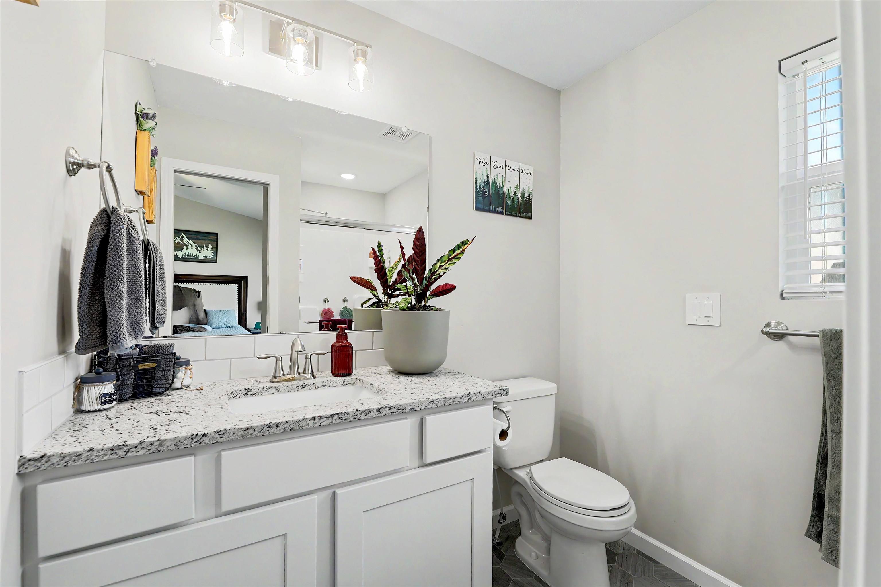 4368 N Rutgers Cir. Property Photo 15