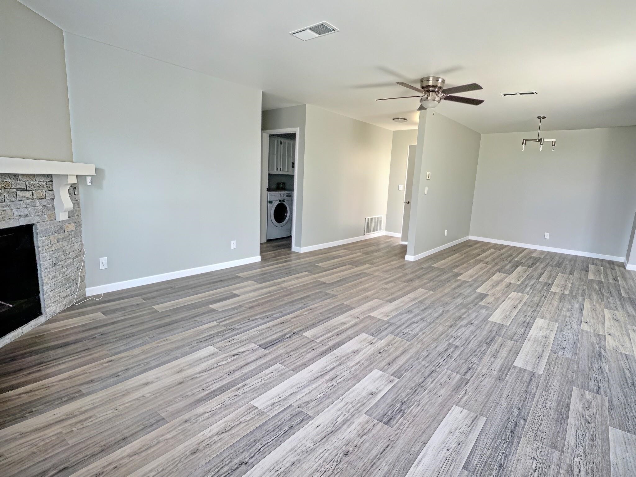 5013 E Looman Property Photo 5