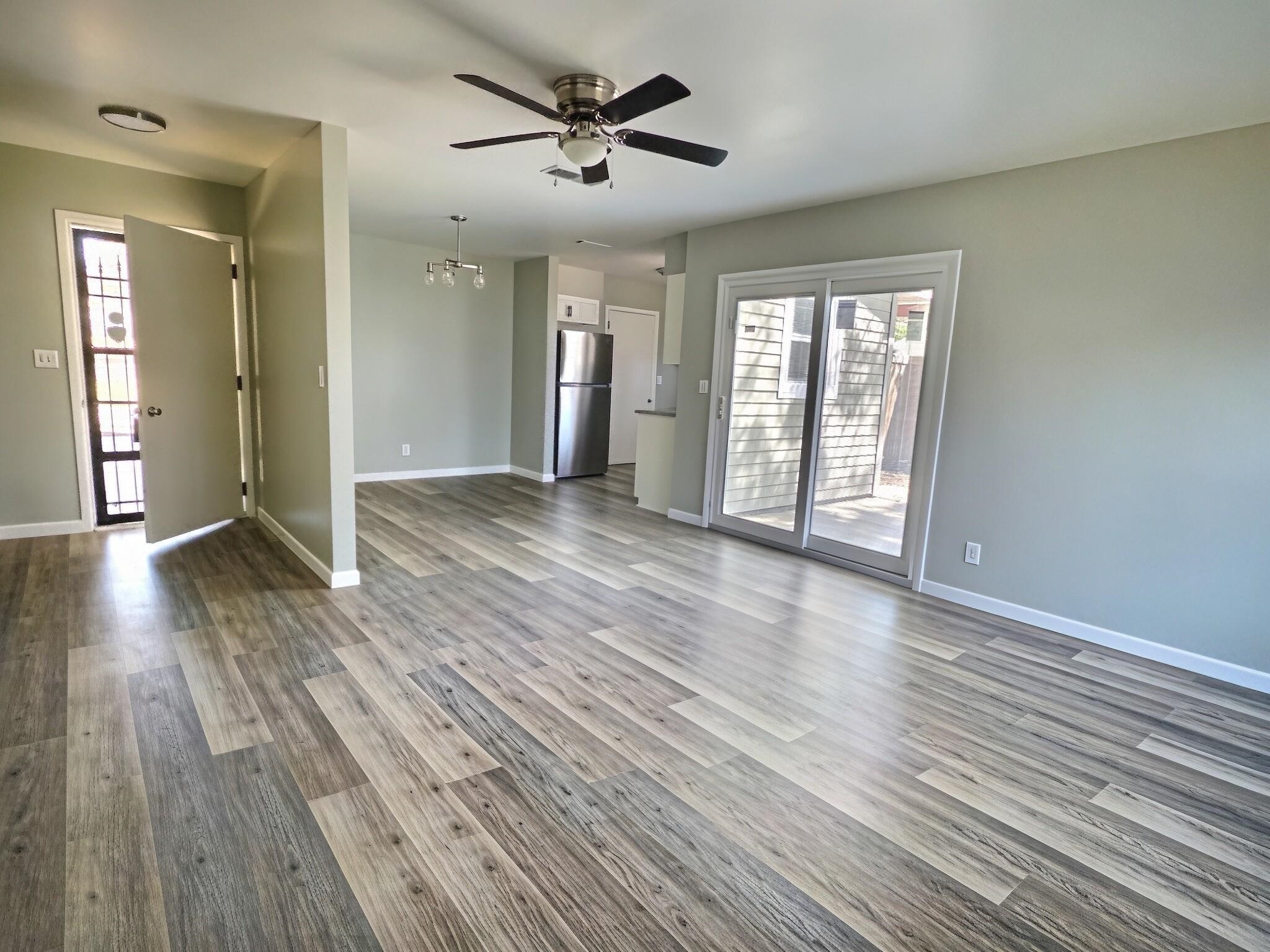 5013 E Looman Property Photo 12