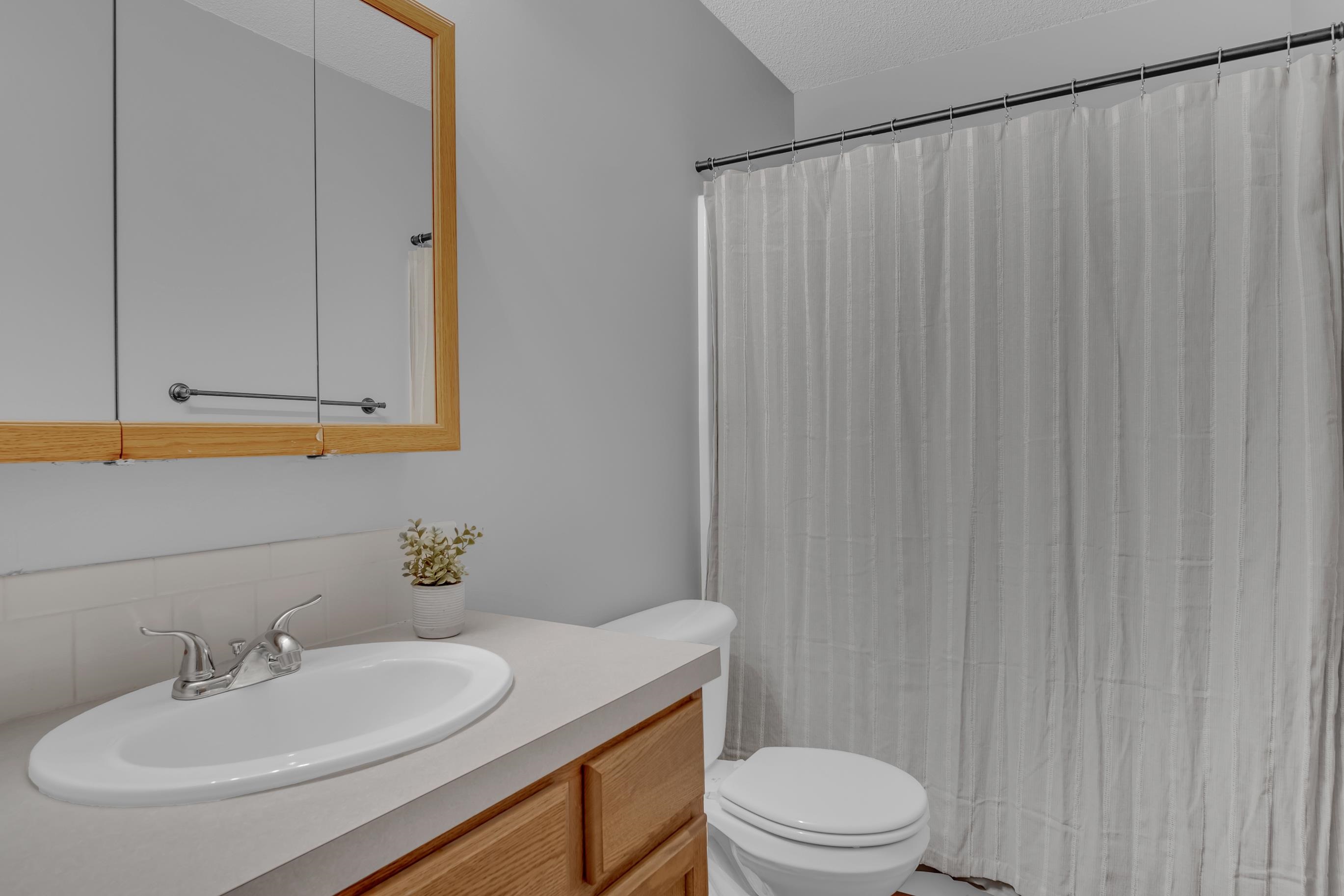 2306 Paddington Ct Property Photo 13