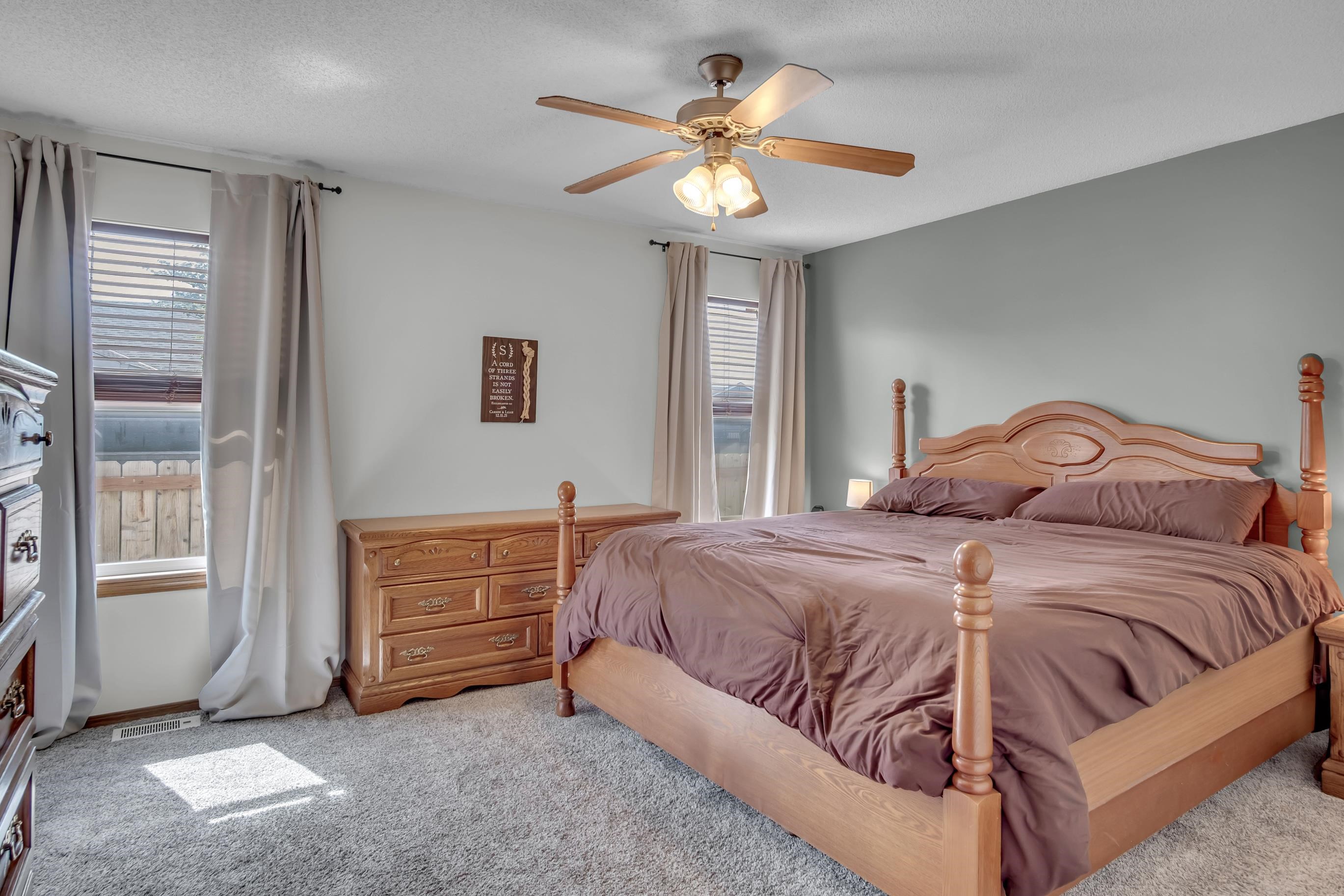 2306 Paddington Ct Property Photo 14