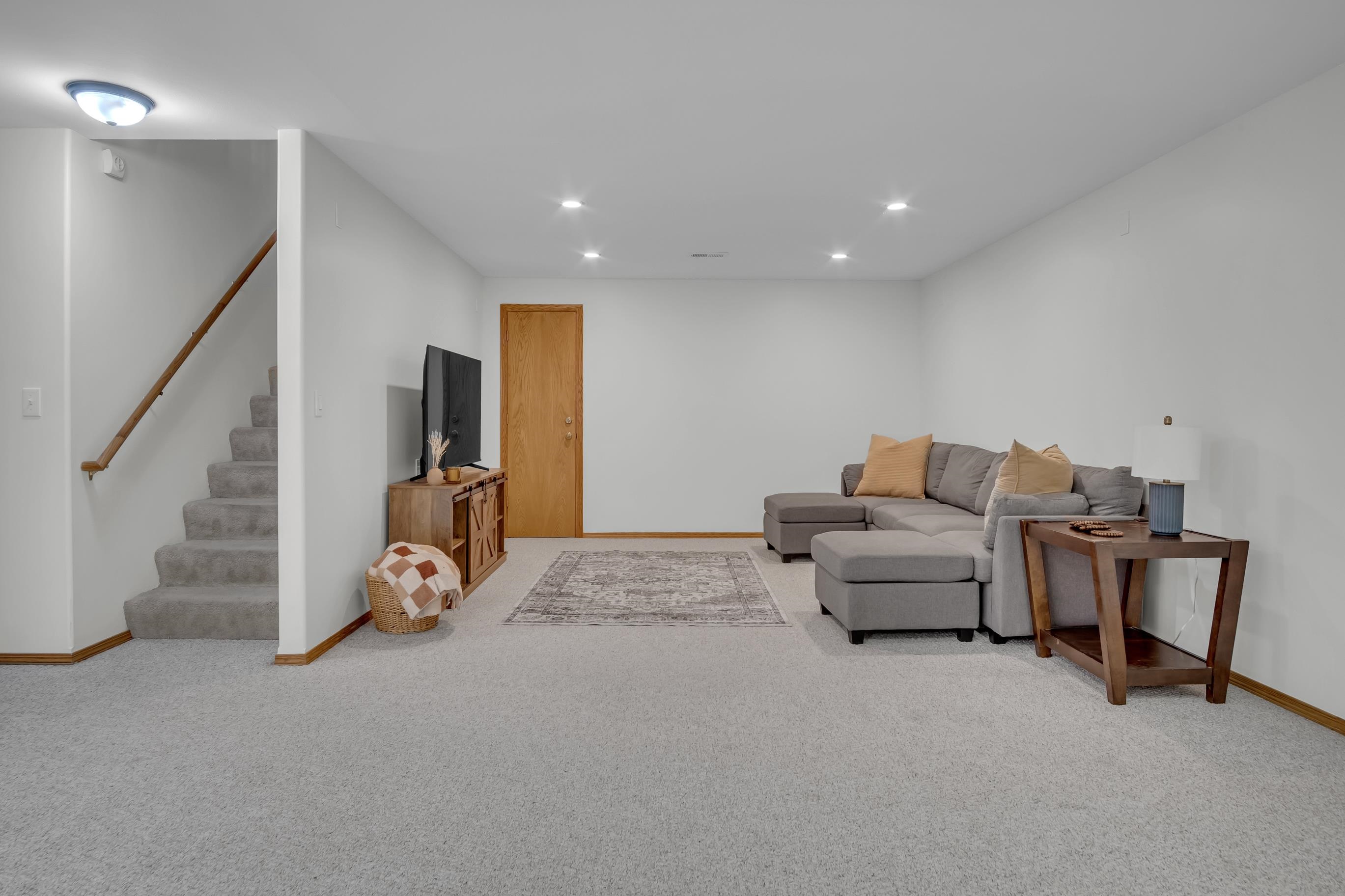 2306 Paddington Ct Property Photo 21