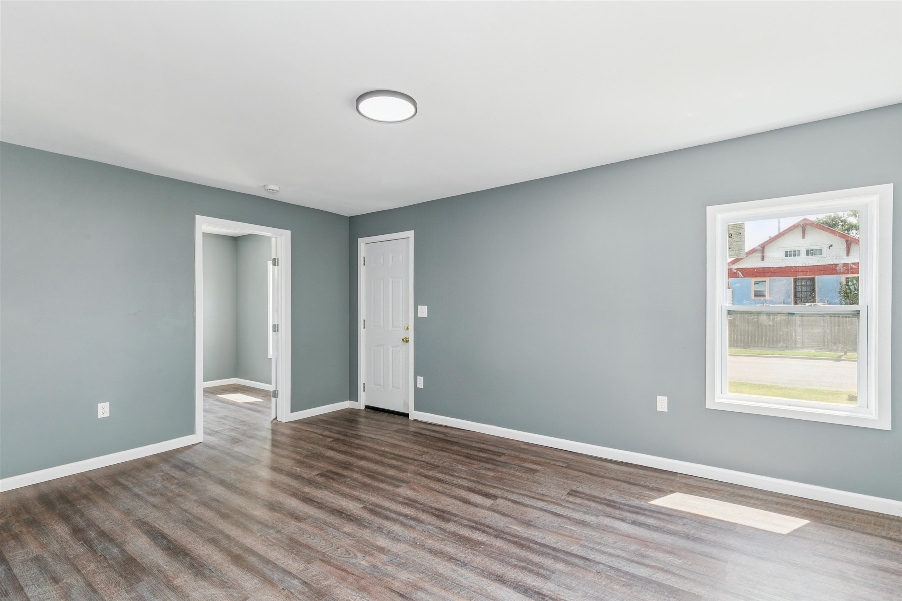 1339 N Lorraine Ave. Property Photo 4
